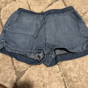 Universal Threads Elastic Shorts